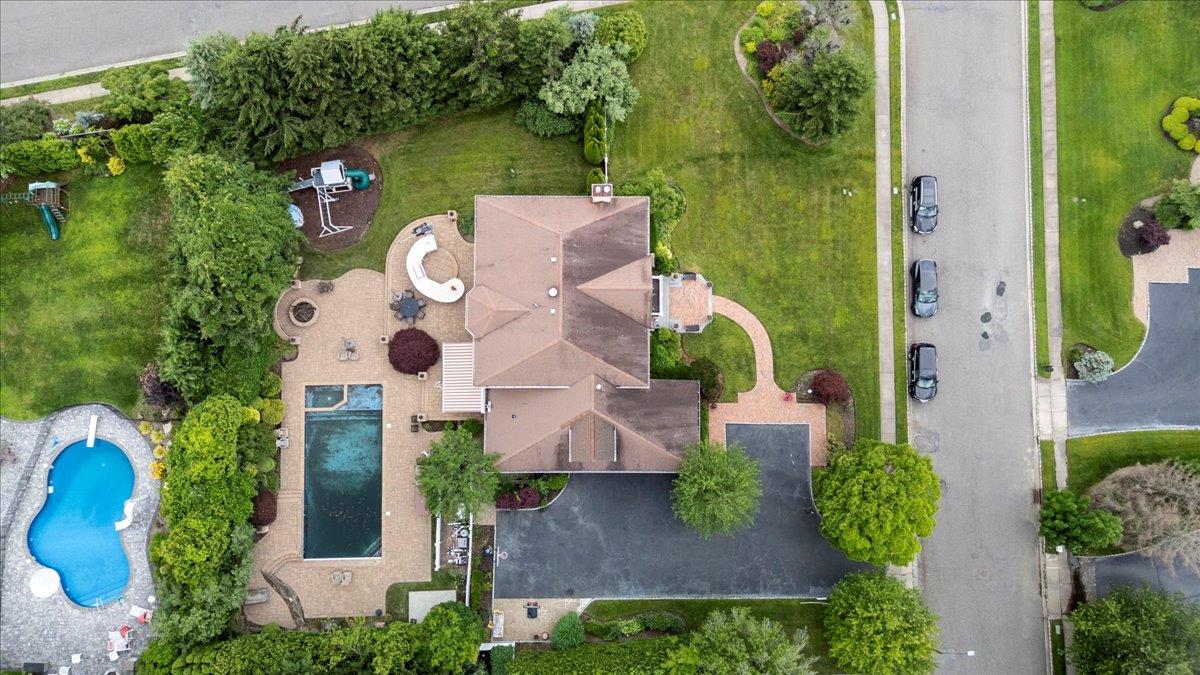 12 Caumsett Farms Lane