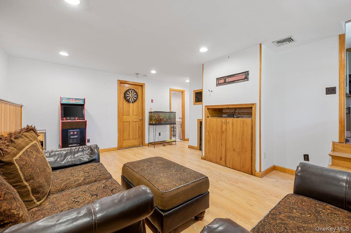34 21st Street