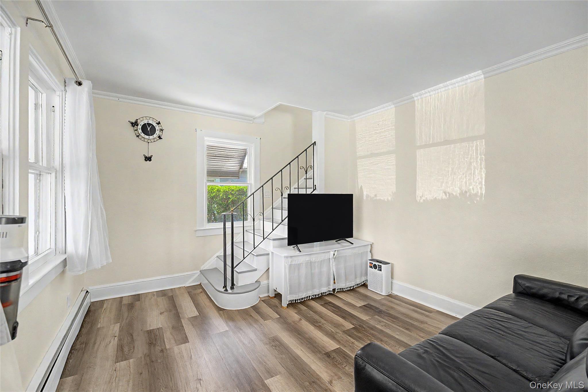 6 Littleworth Lane