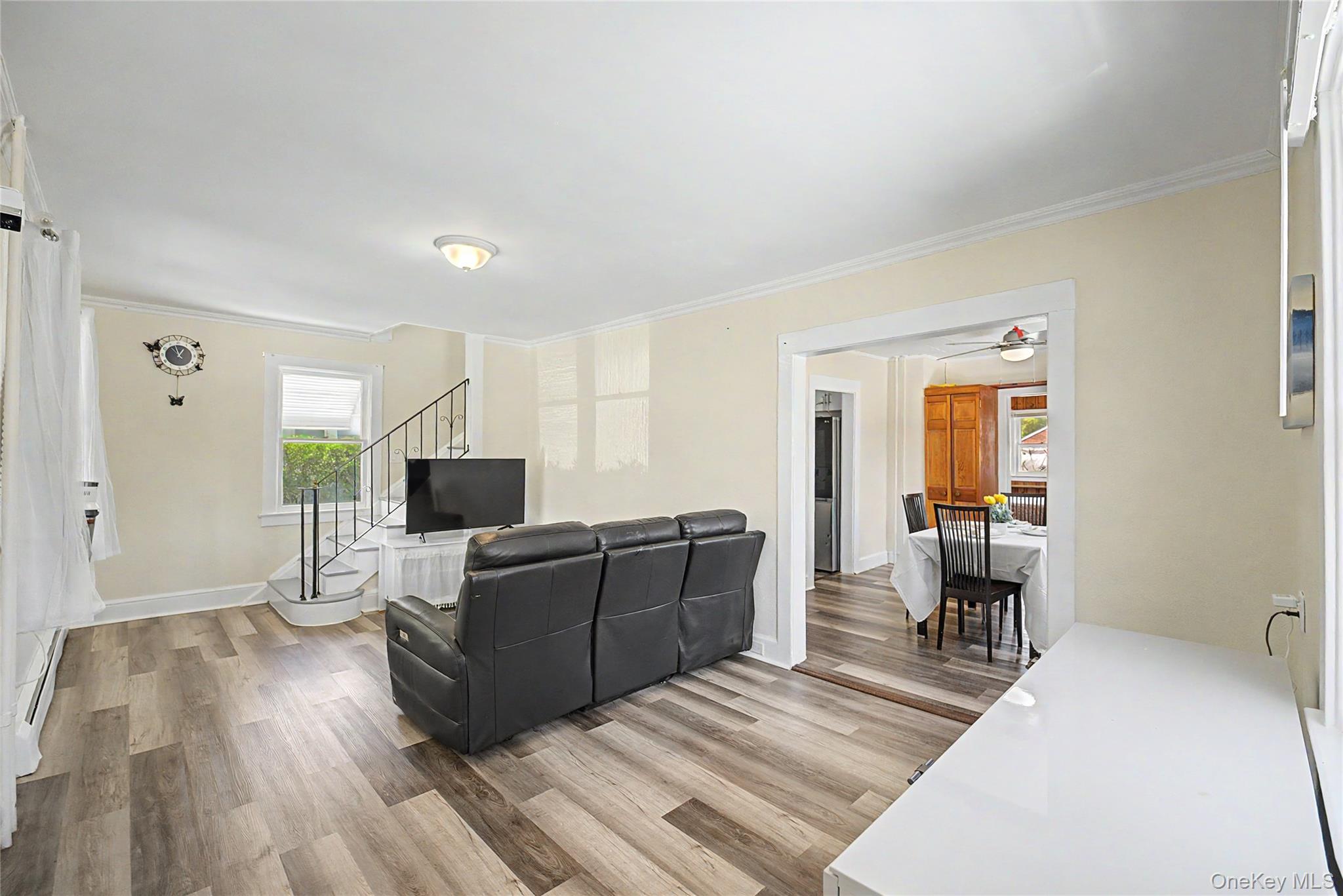 6 Littleworth Lane