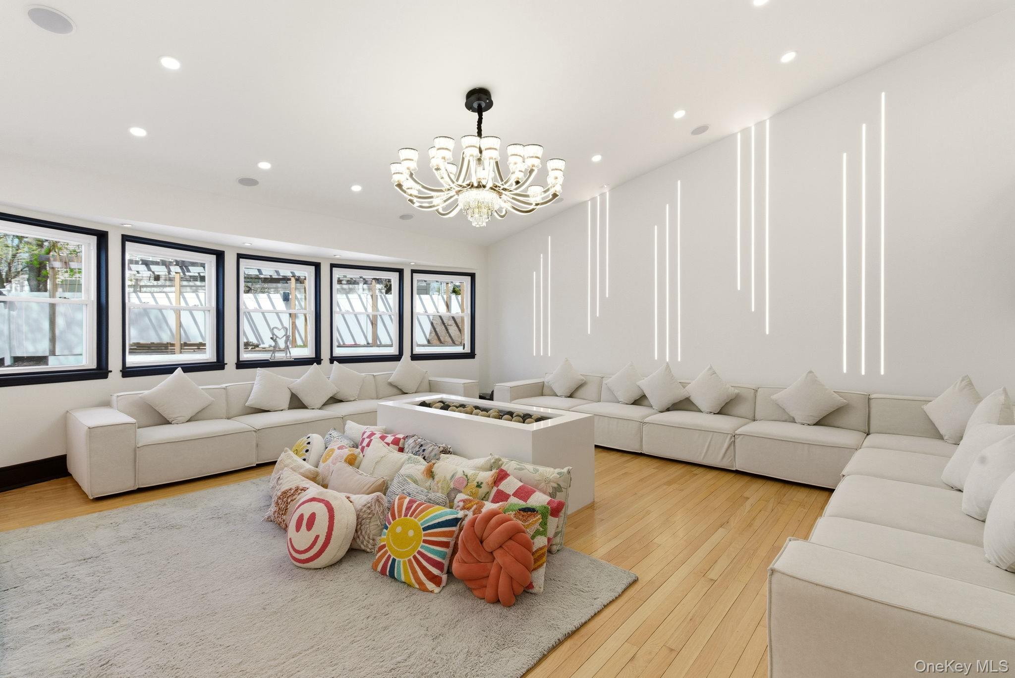 3 Rustic Court