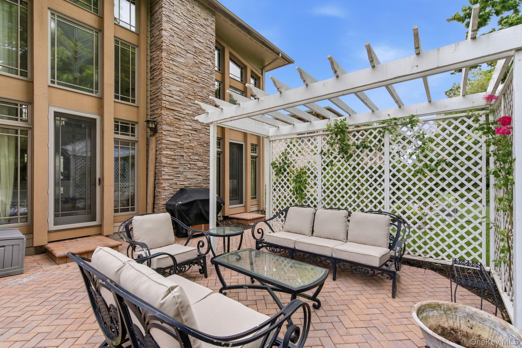 3 Olde Hamlet Drive