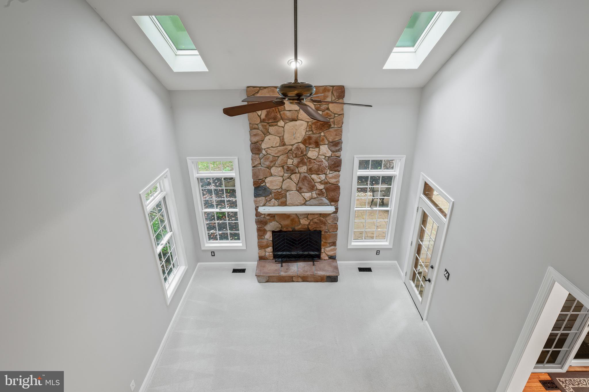 8 Eagle Way