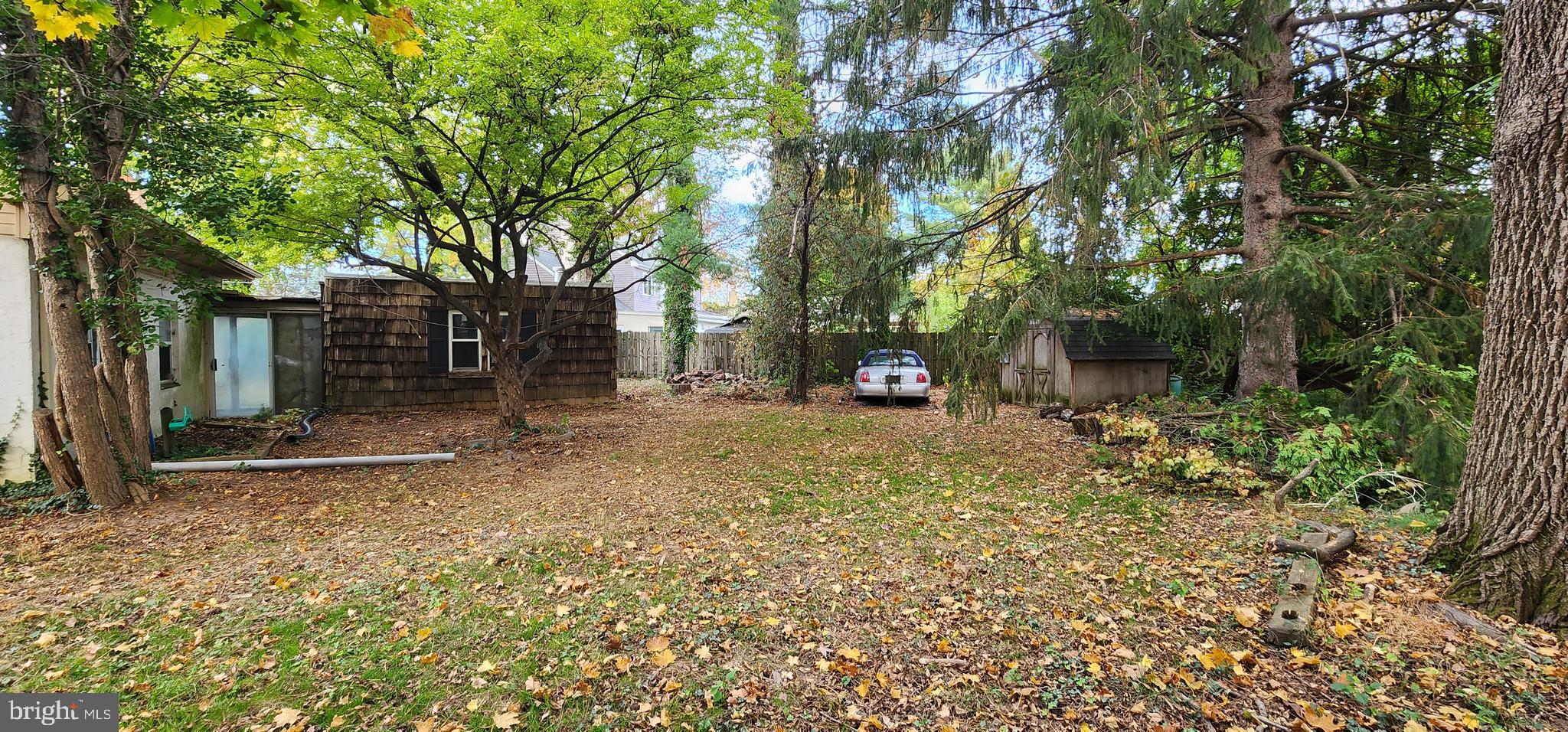 2211 Mary Ln