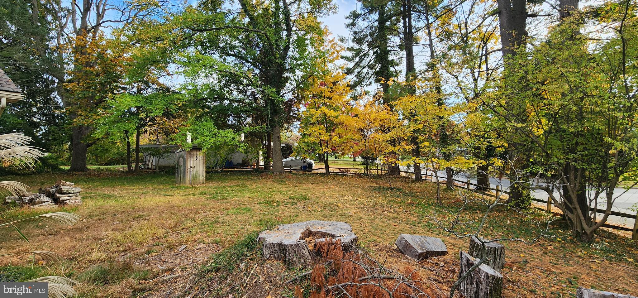 2211 Mary Ln
