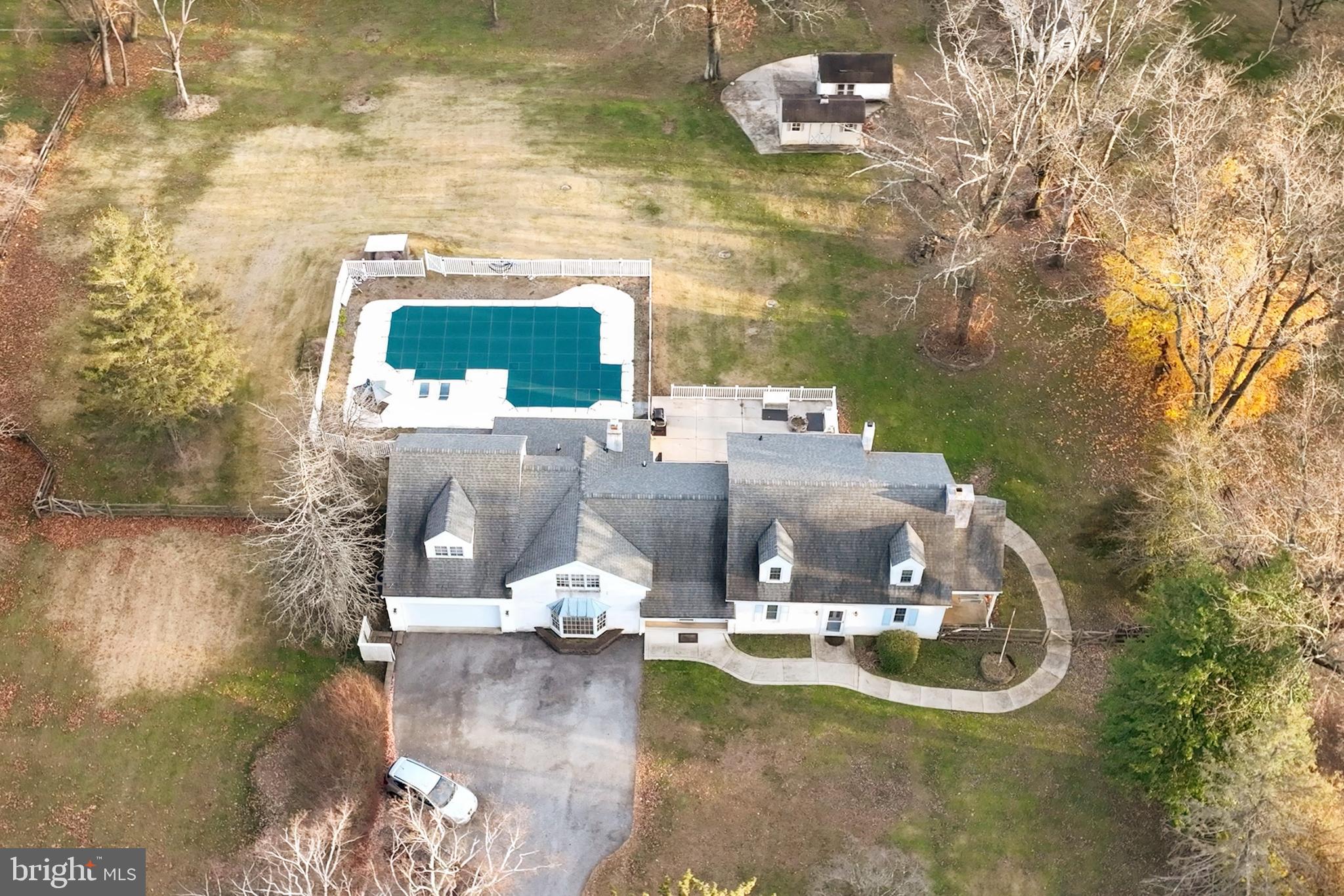 36 Skyline Dr