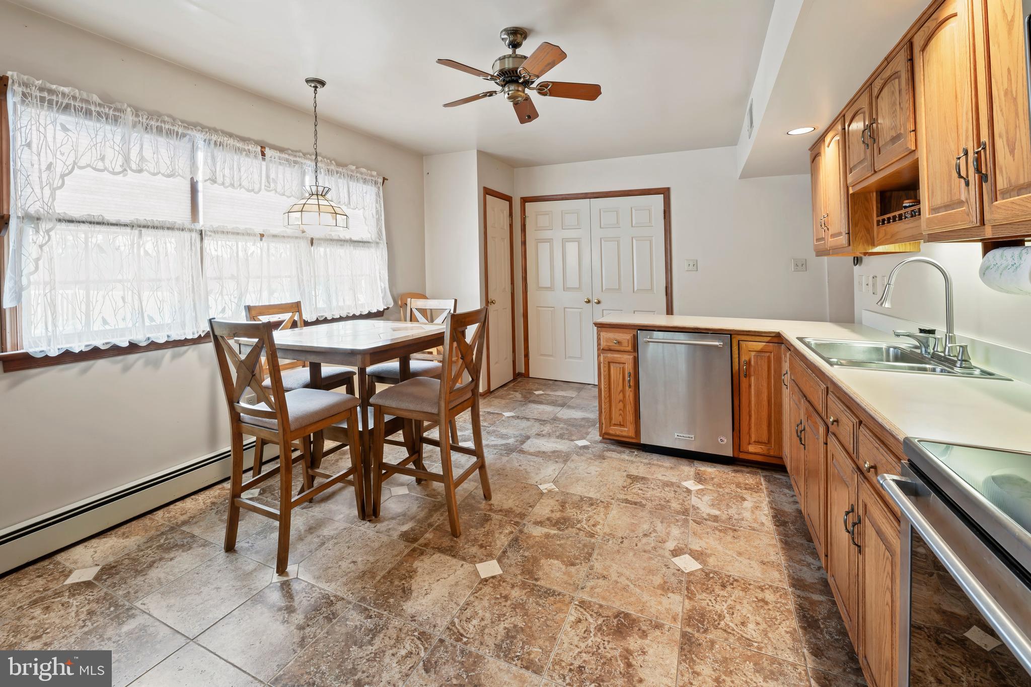 36 Skyline Dr