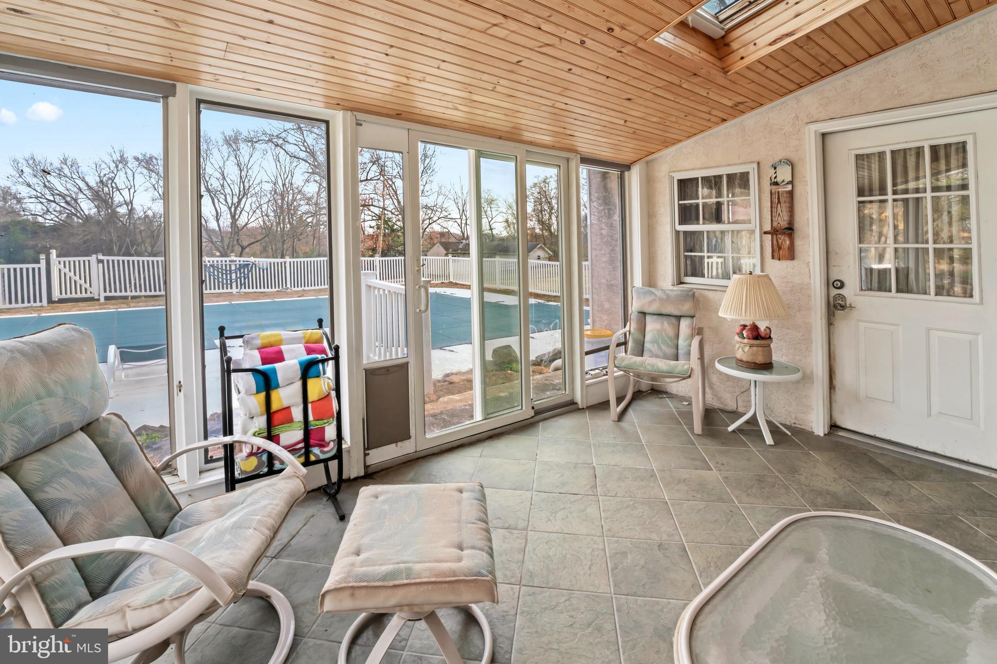 36 Skyline Dr