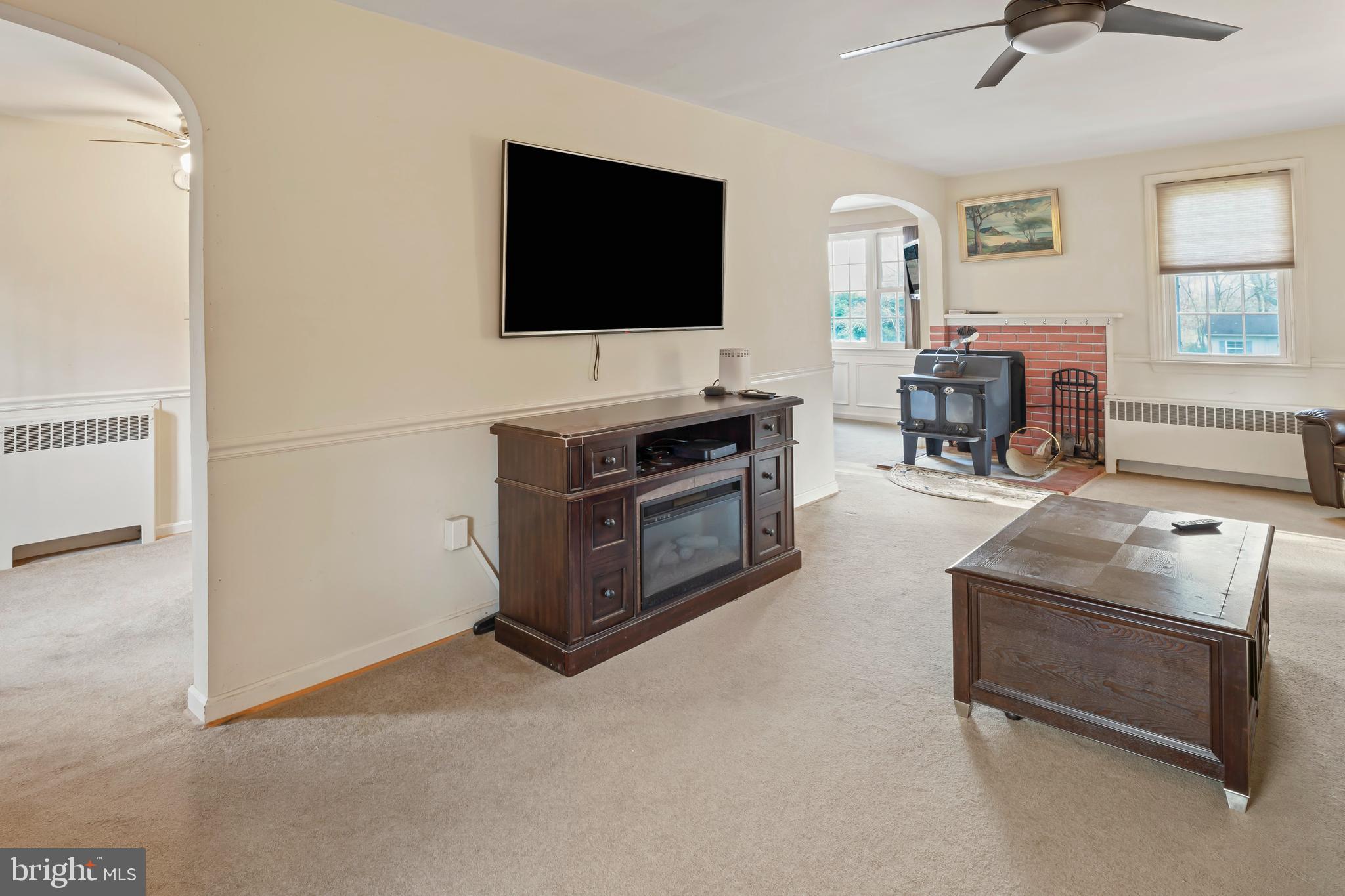 36 Skyline Dr