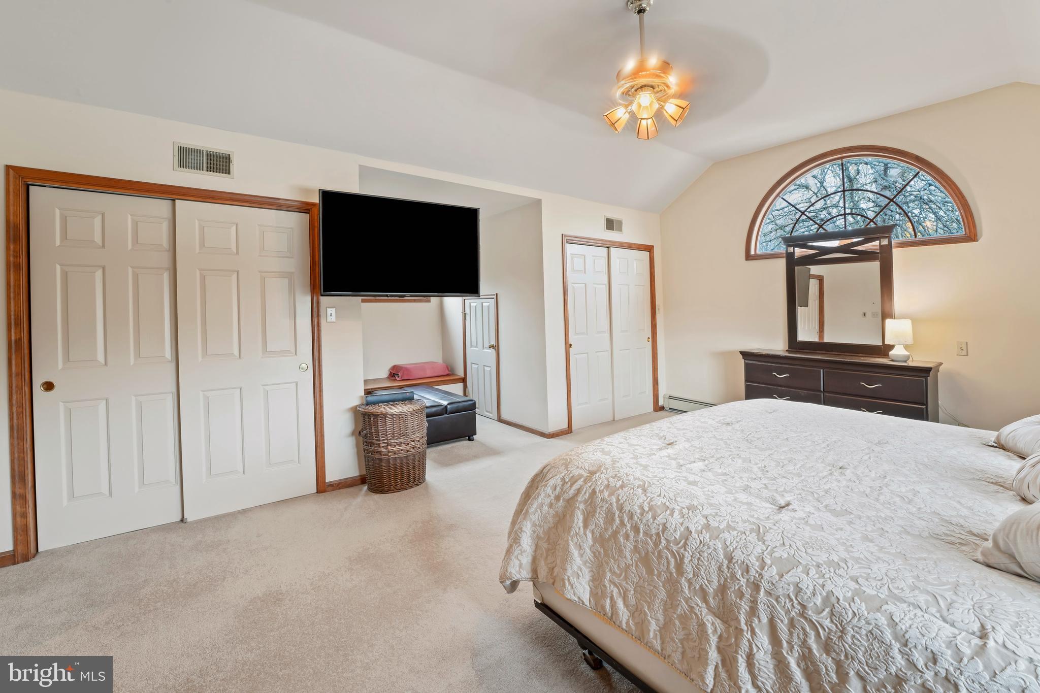 36 Skyline Dr