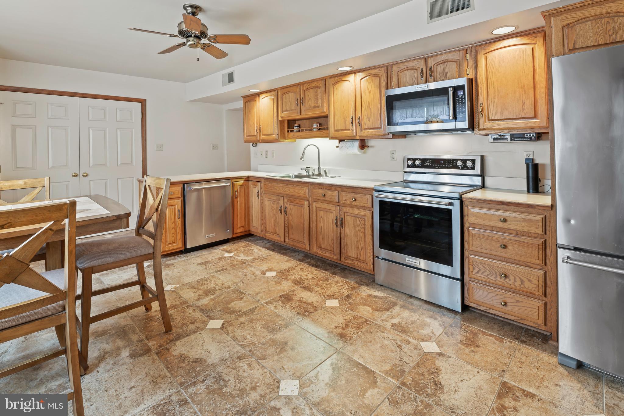 36 Skyline Dr