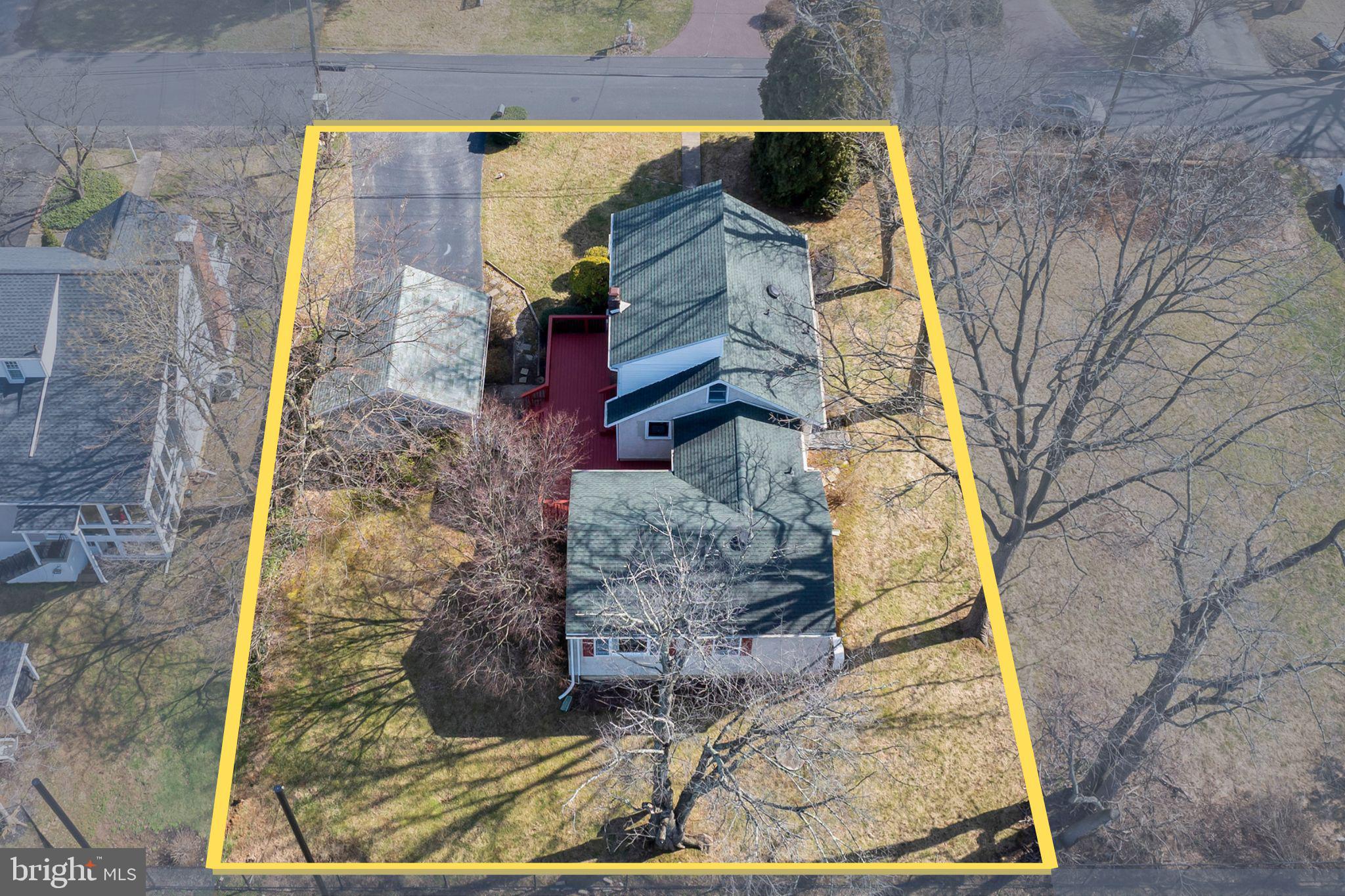 210 4th Ave