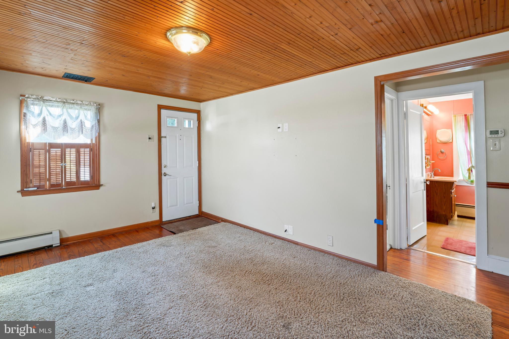 210 4th Ave