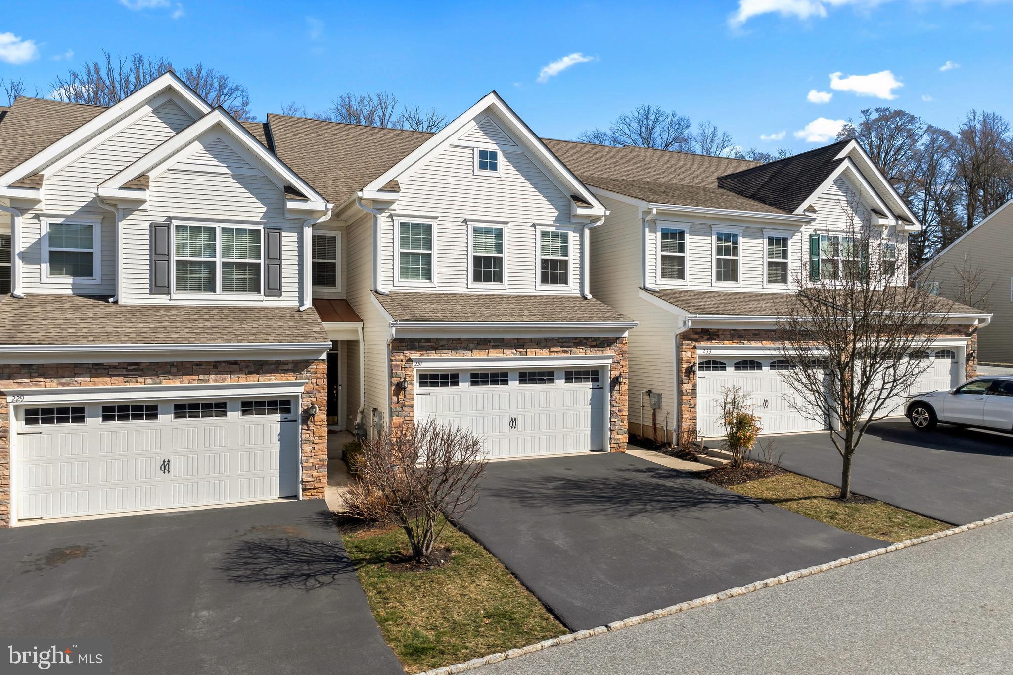 231 Clermont Dr