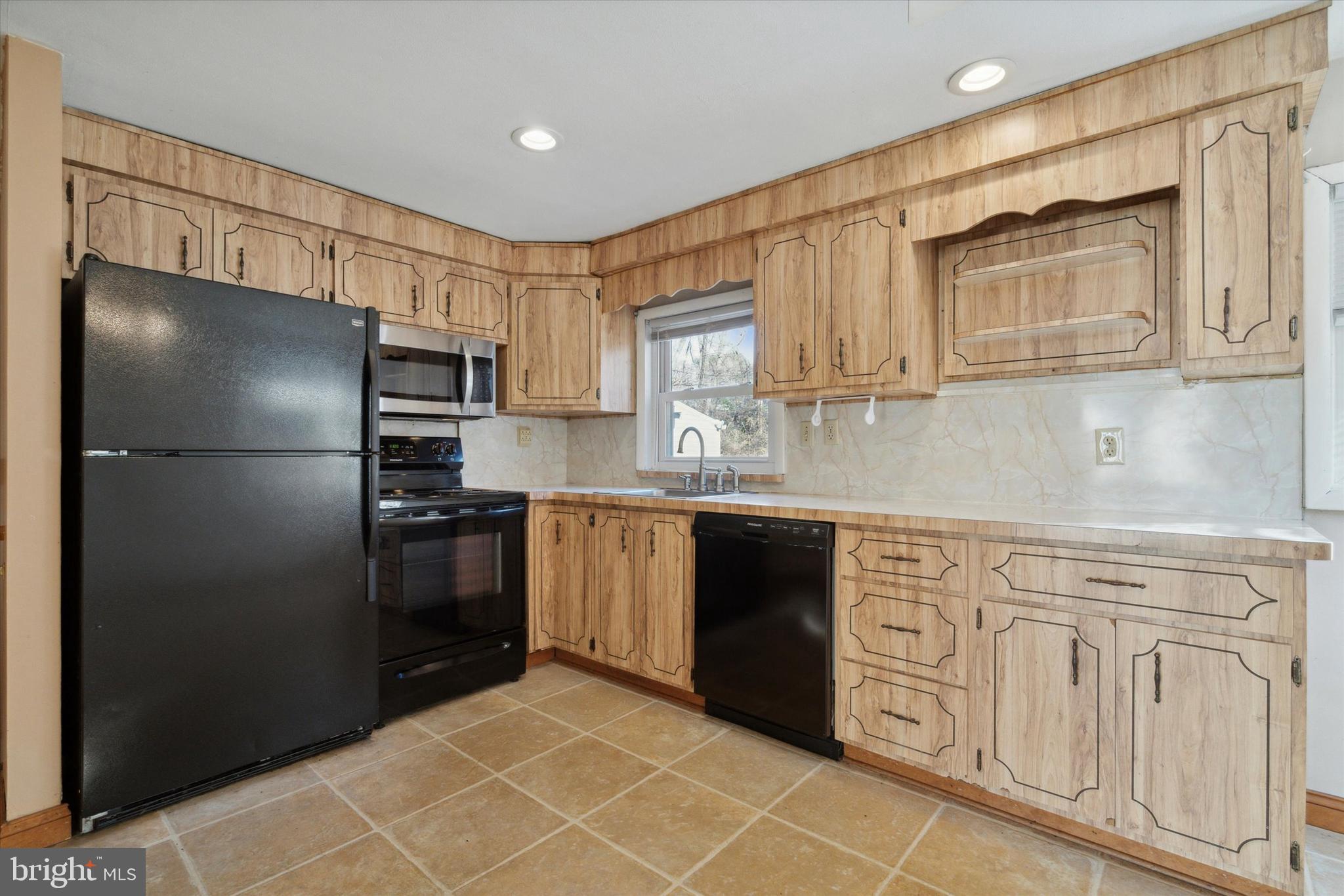 17 Pearson Dr