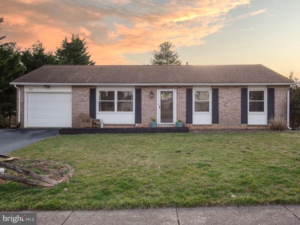 420 Ashford Dr