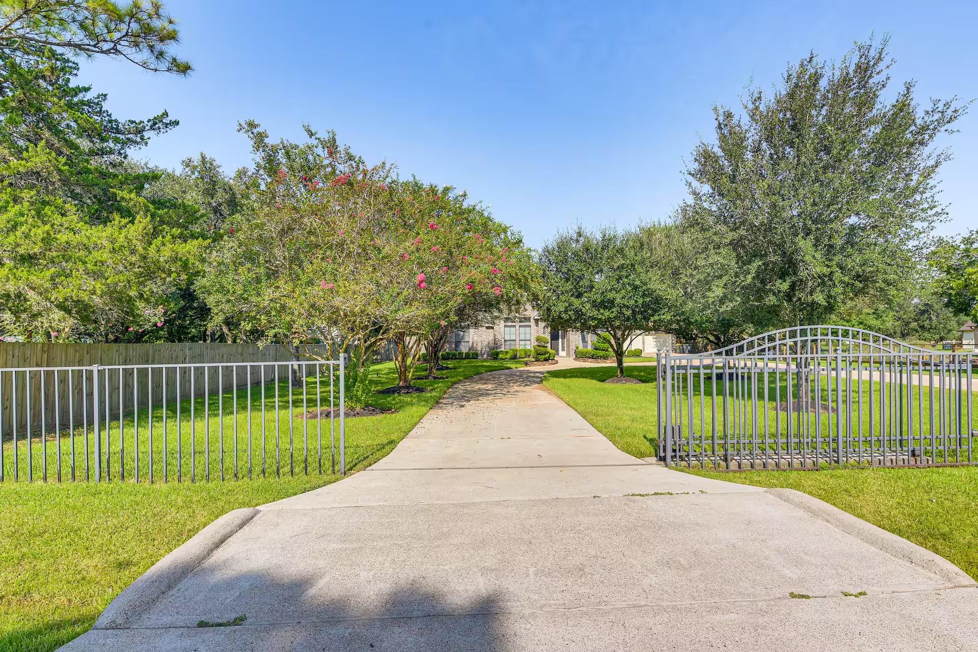 3614 Curtiss Road
