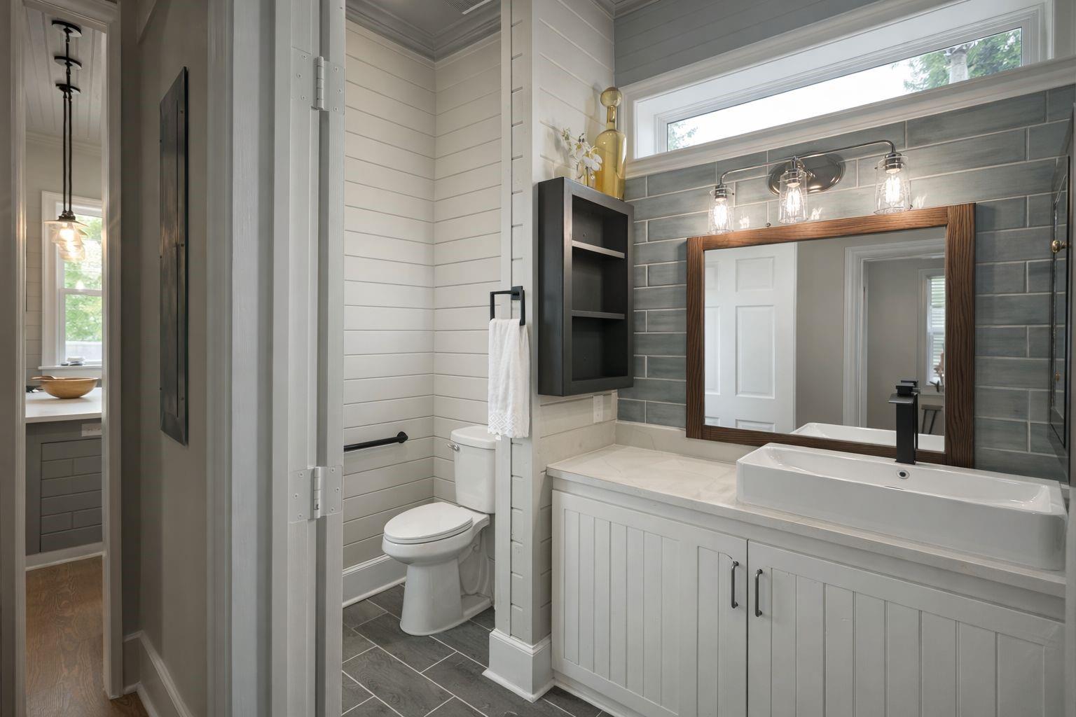 5036 Golden Forest Drive