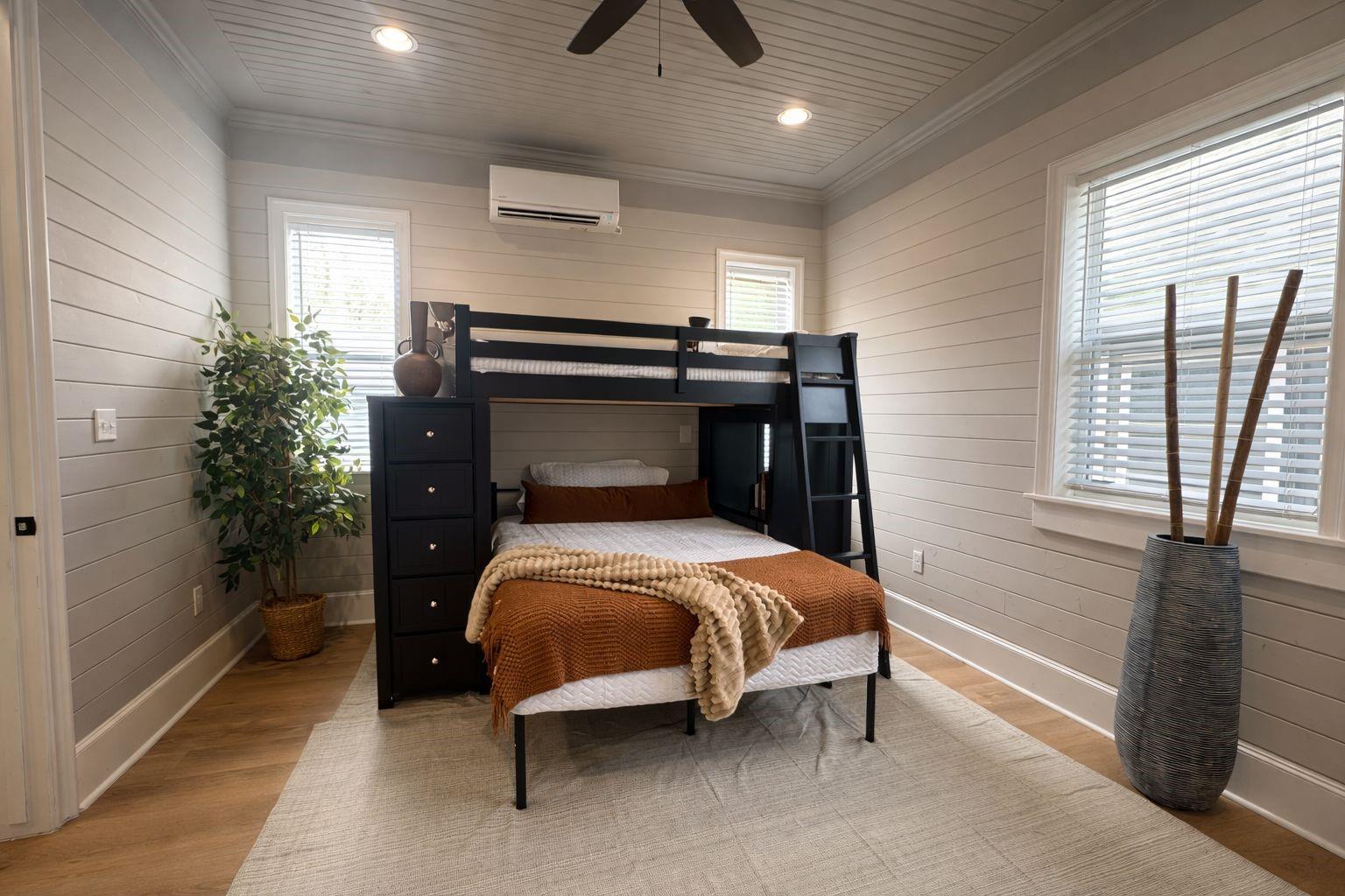 5036 Golden Forest Drive