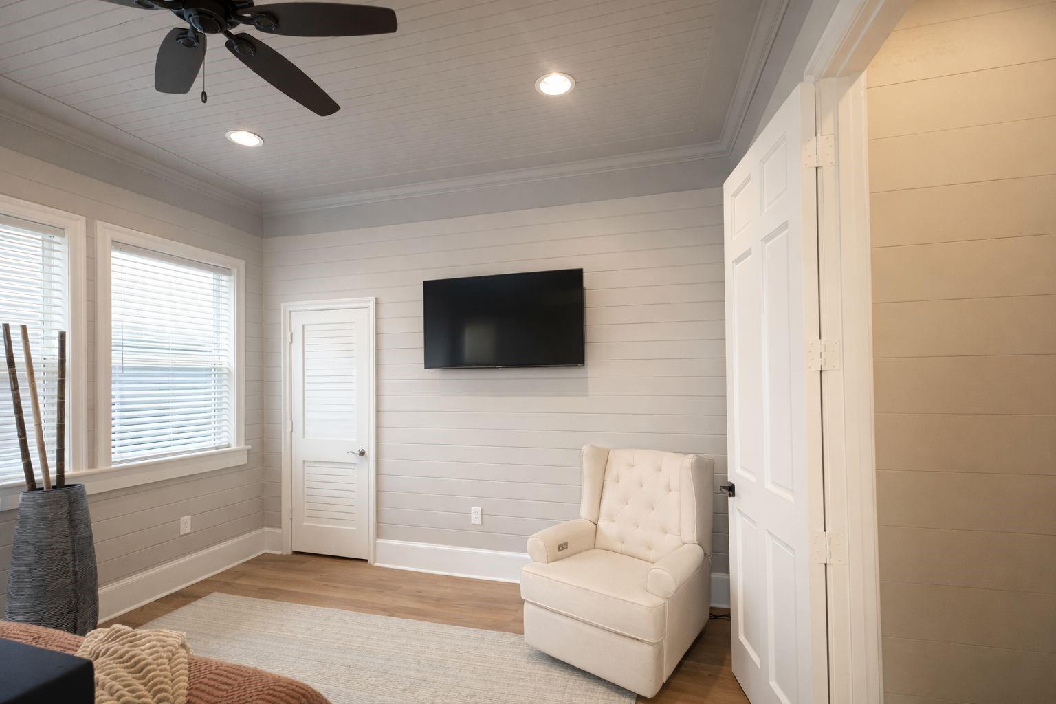 5036 Golden Forest Drive