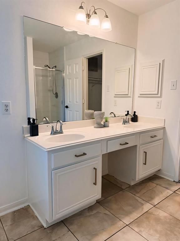 2123 Laurel Oak Drive