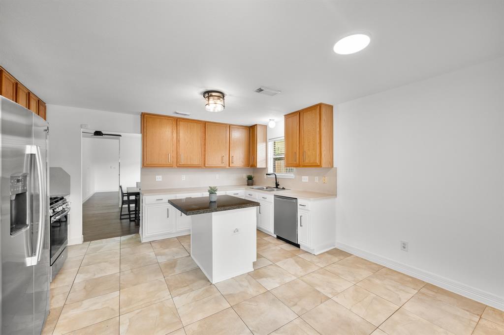 2123 Laurel Oak Drive