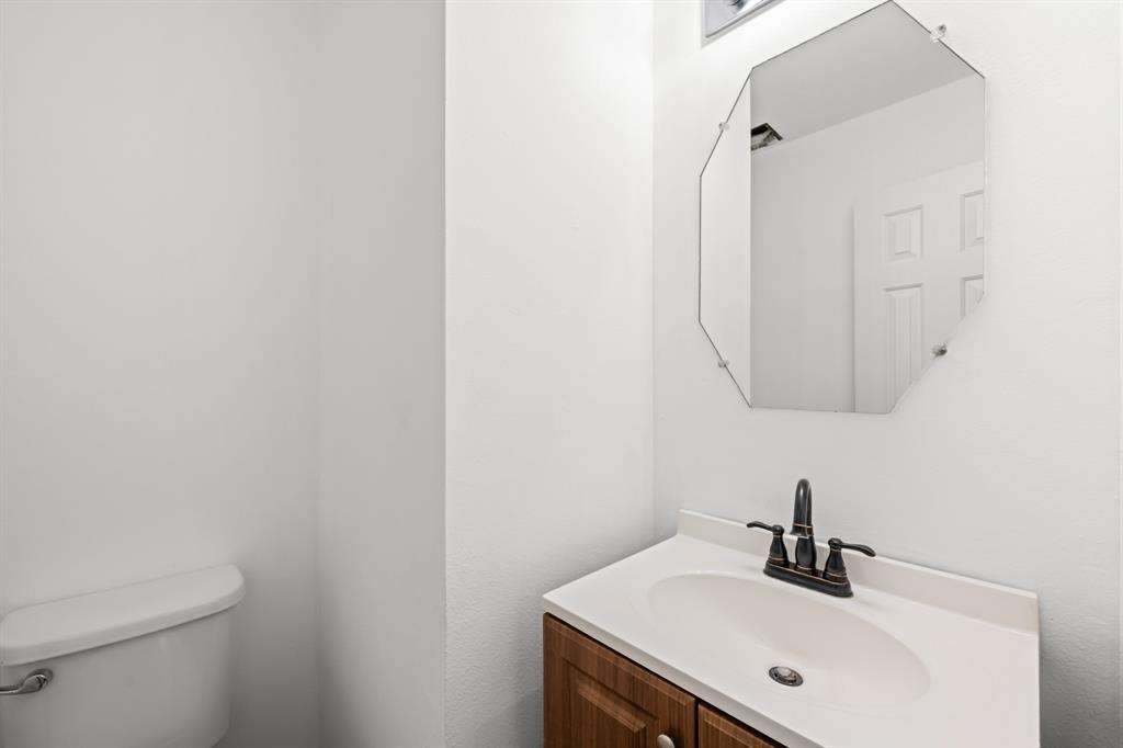 2123 Laurel Oak Drive
