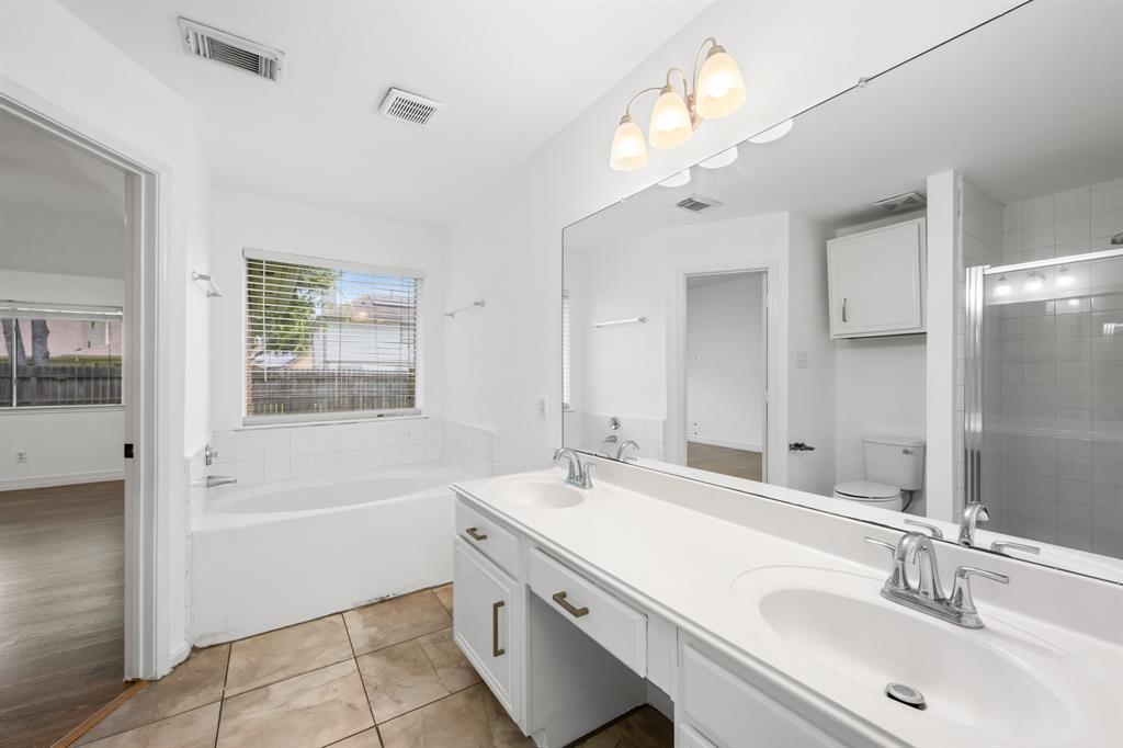 2123 Laurel Oak Drive