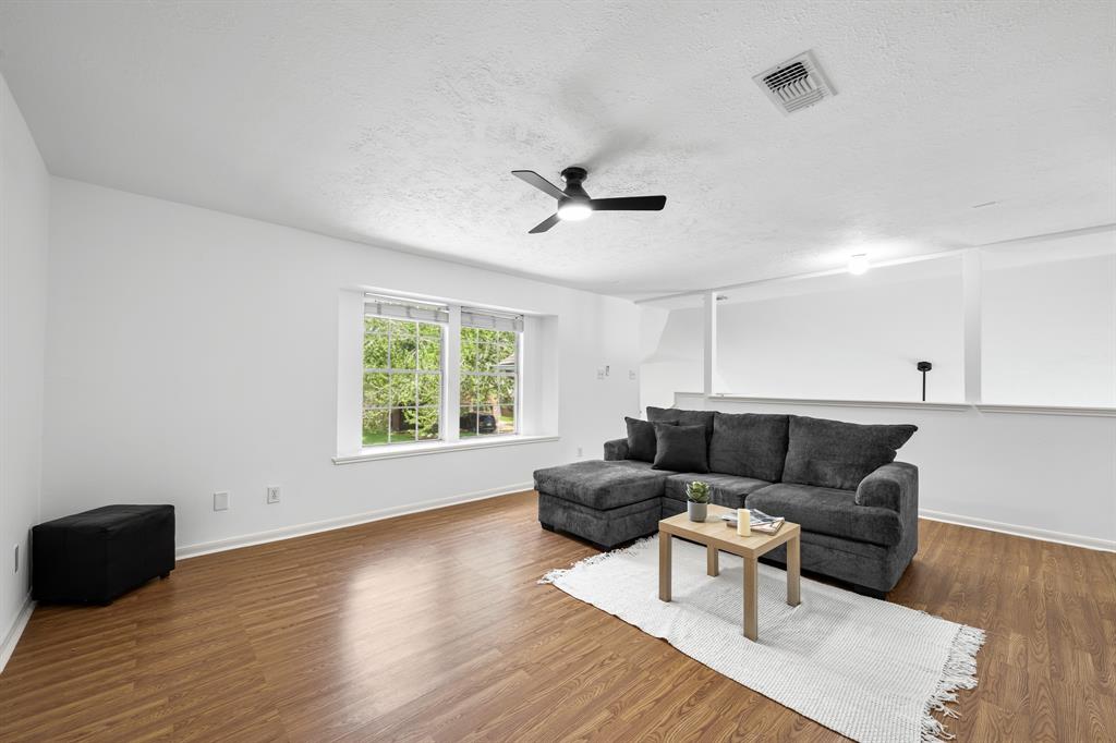 2123 Laurel Oak Drive