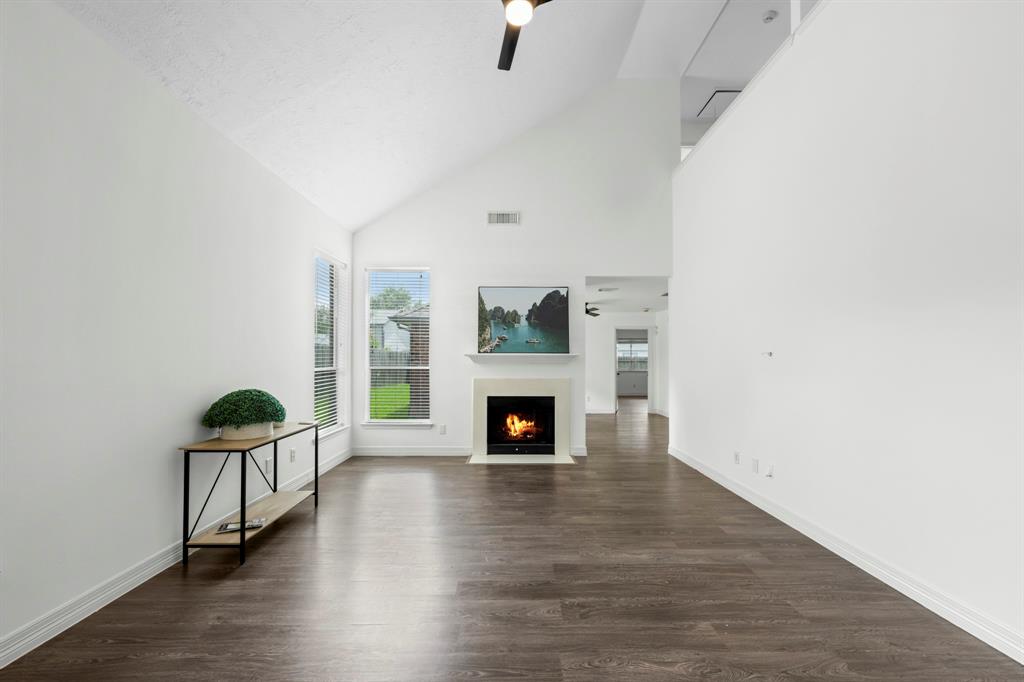 2123 Laurel Oak Drive