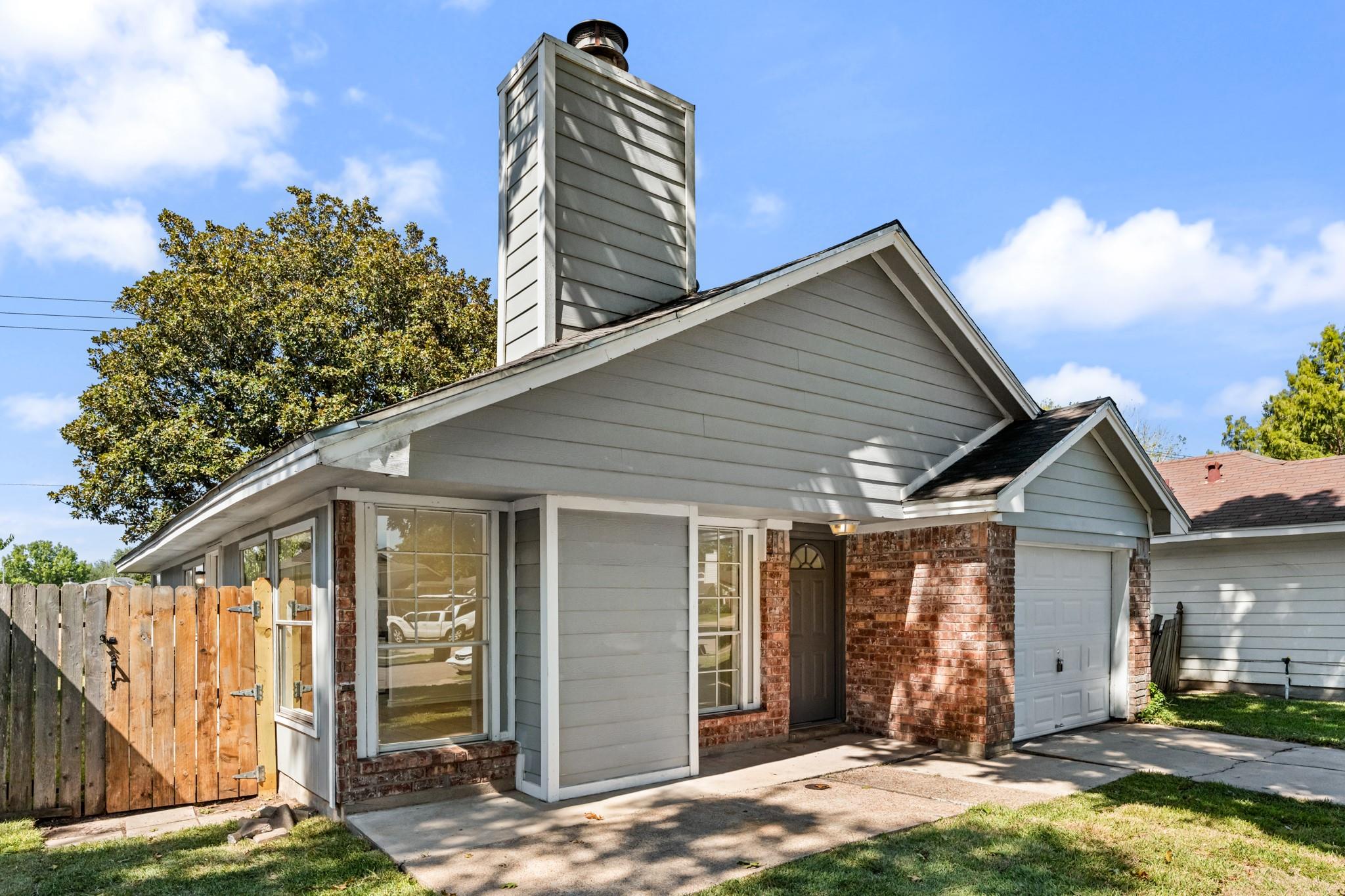 1816 Spruce Drive