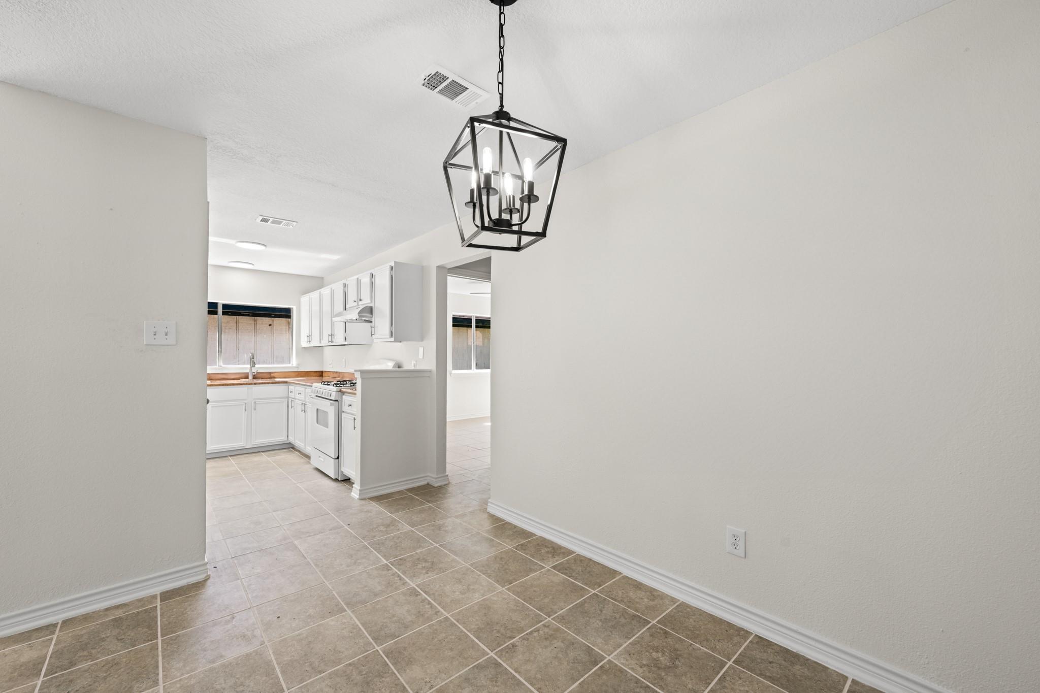 1816 Spruce Drive