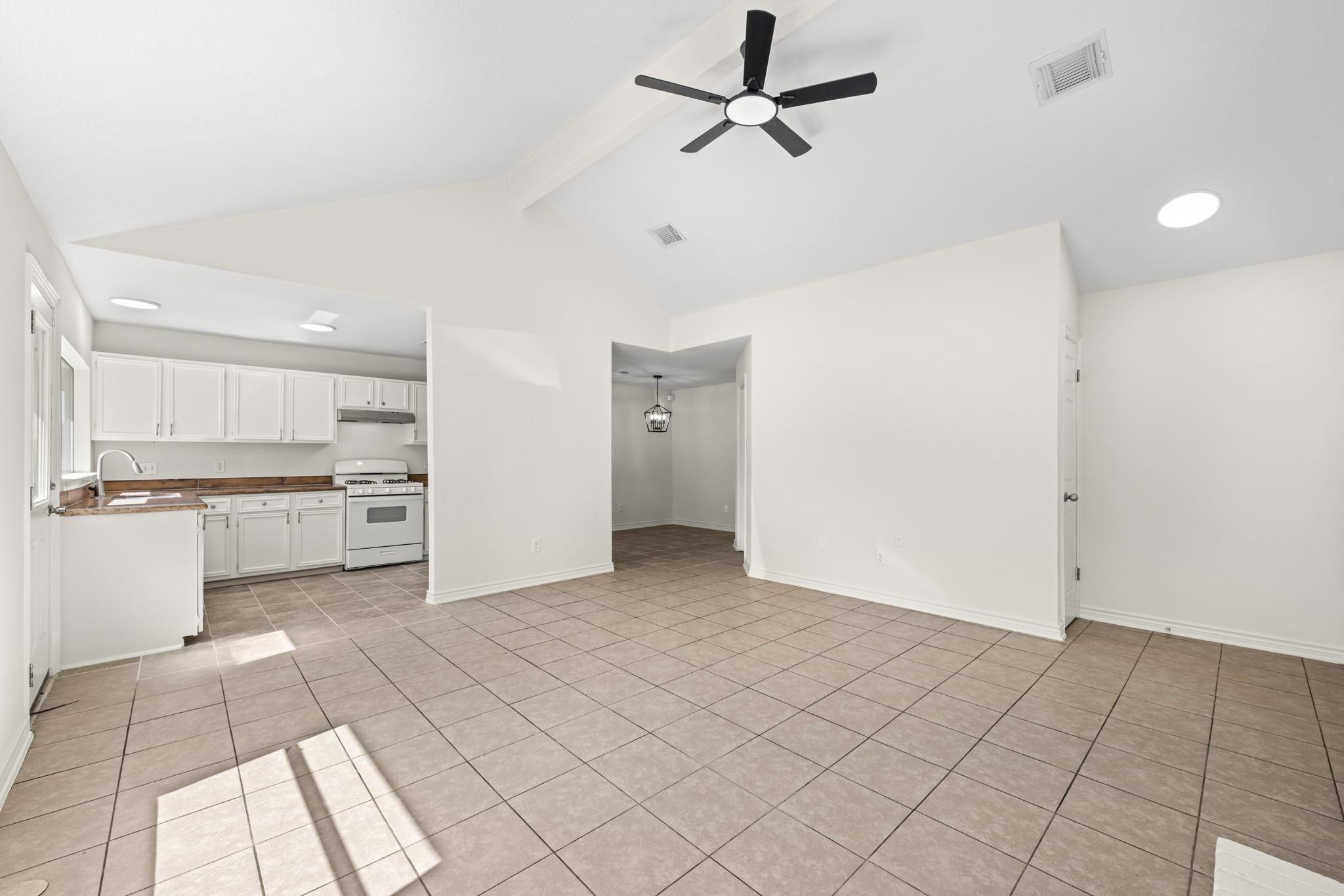 1816 Spruce Drive