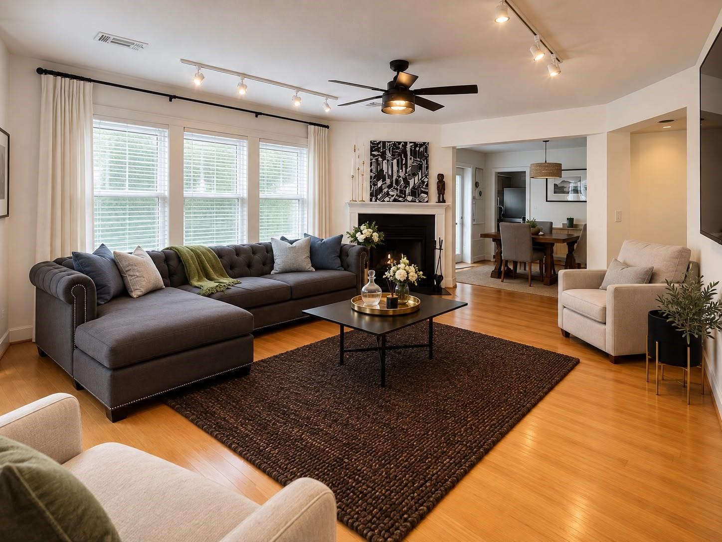 1524 Columbia Street Unit: Main