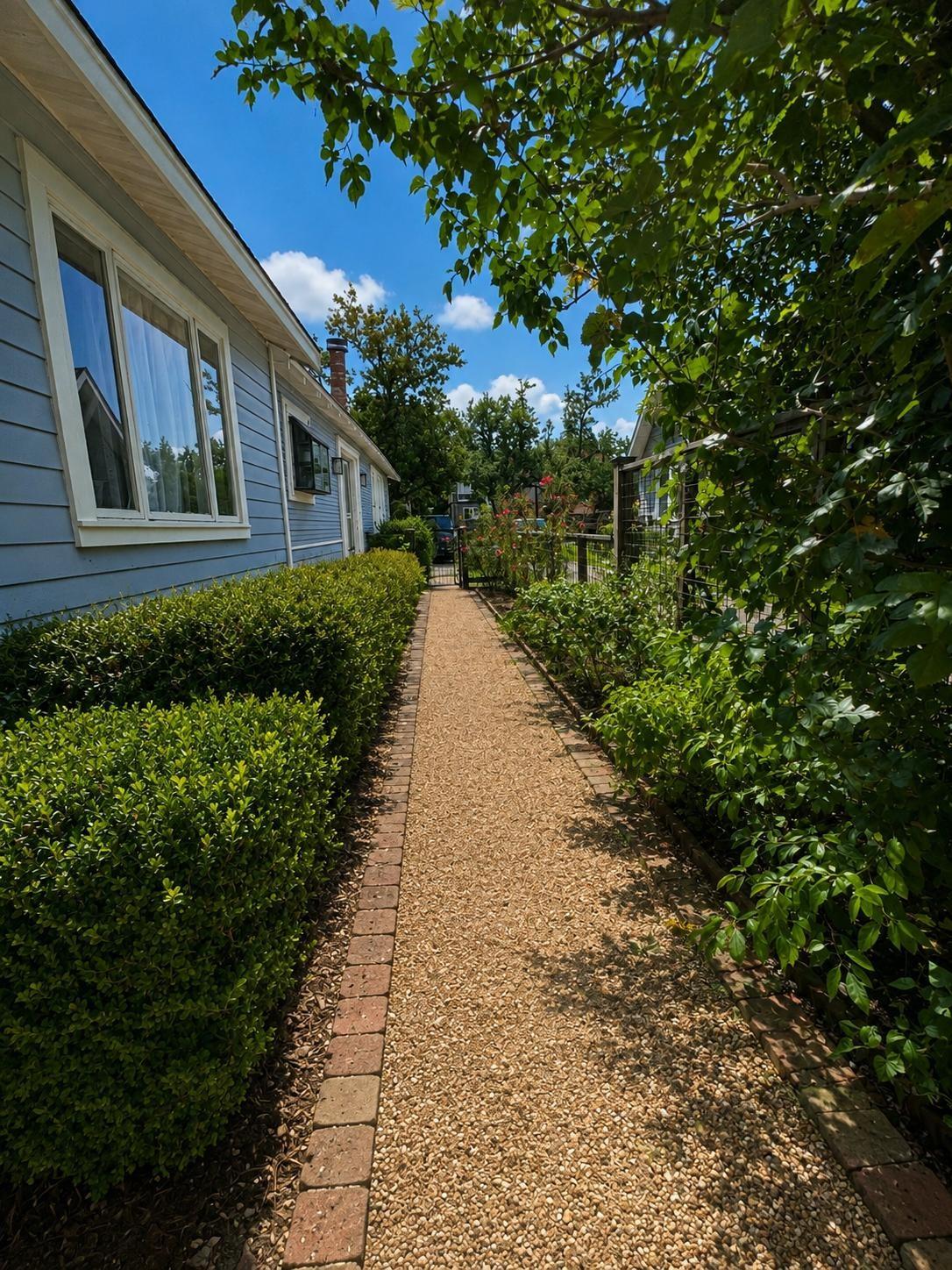 1524 Columbia Street Unit: Main