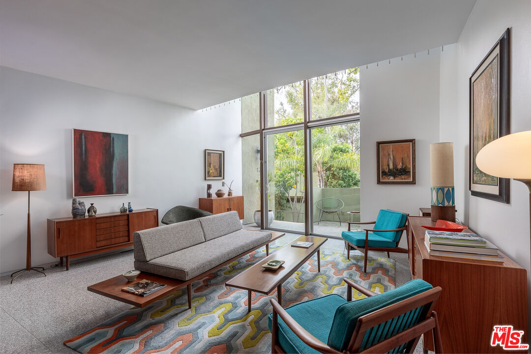3625 Fredonia Dr Unit: 12