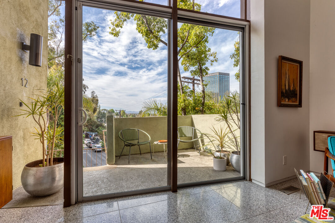 3625 Fredonia Dr Unit: 12