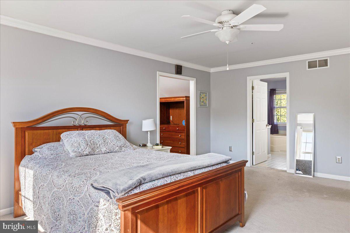 902 Red Coat Farm Dr