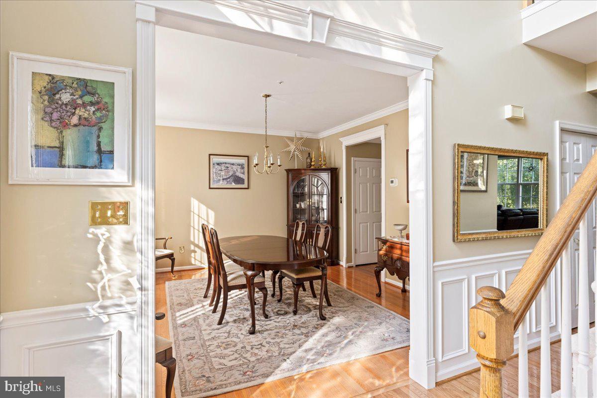 902 Red Coat Farm Dr