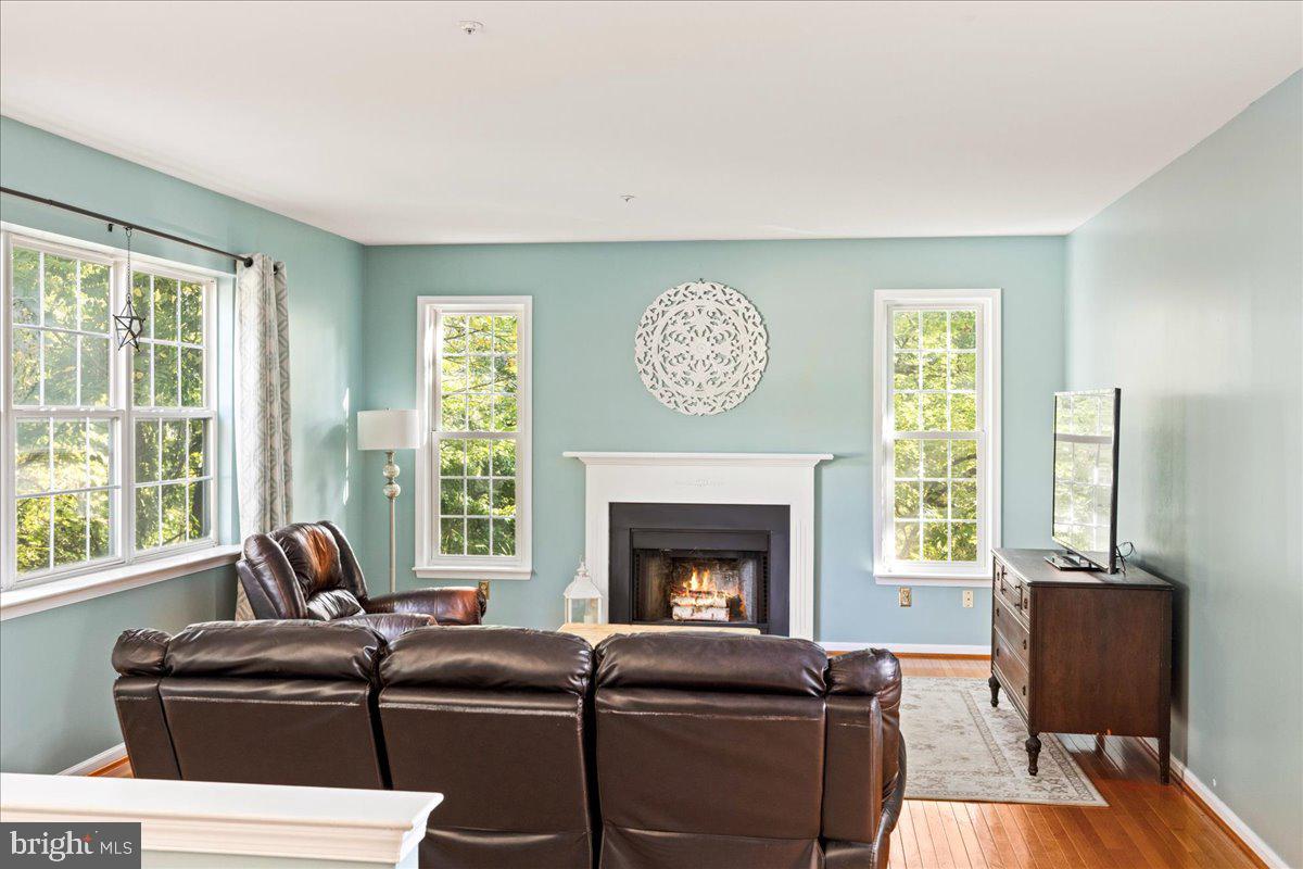 902 Red Coat Farm Dr