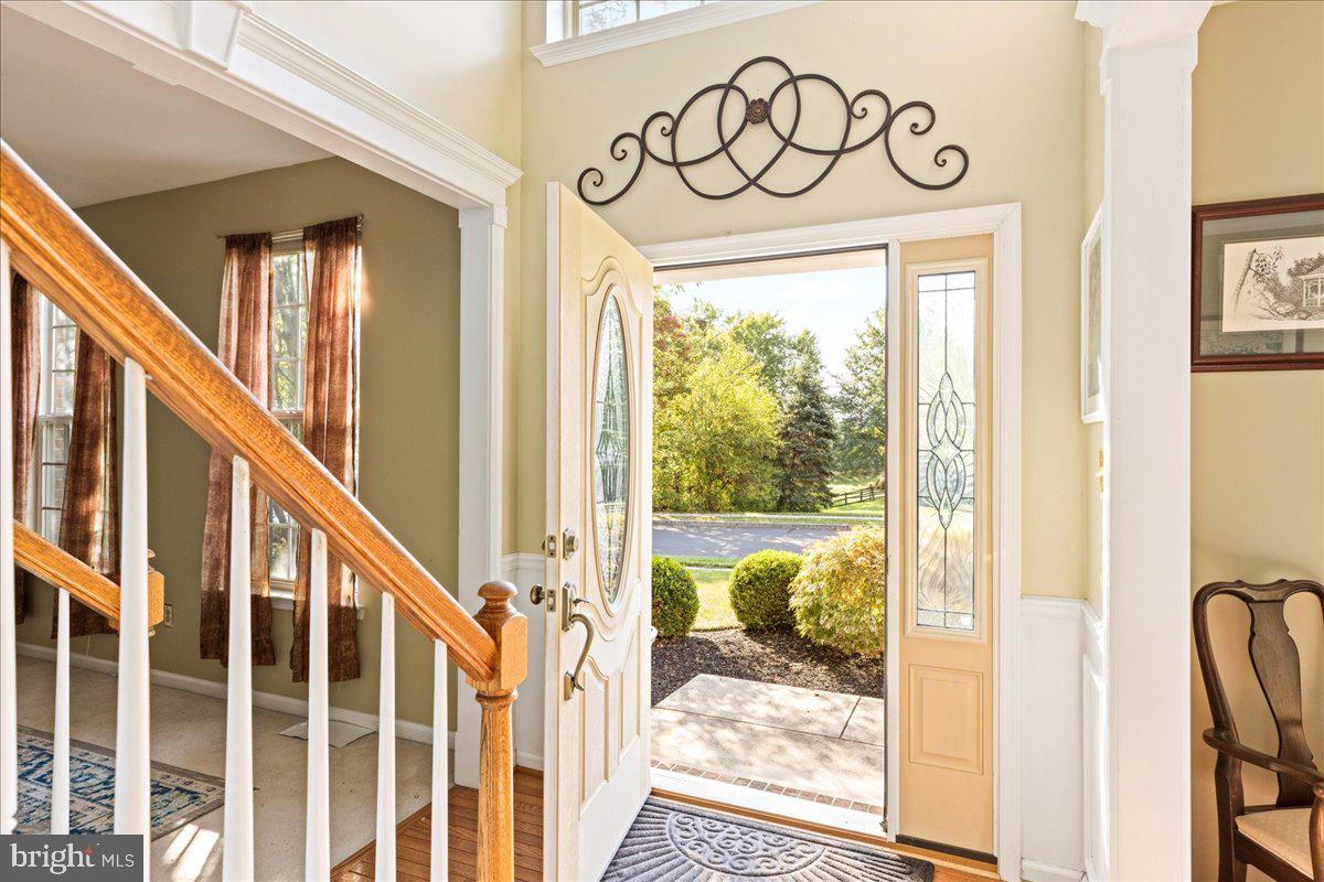 902 Red Coat Farm Dr