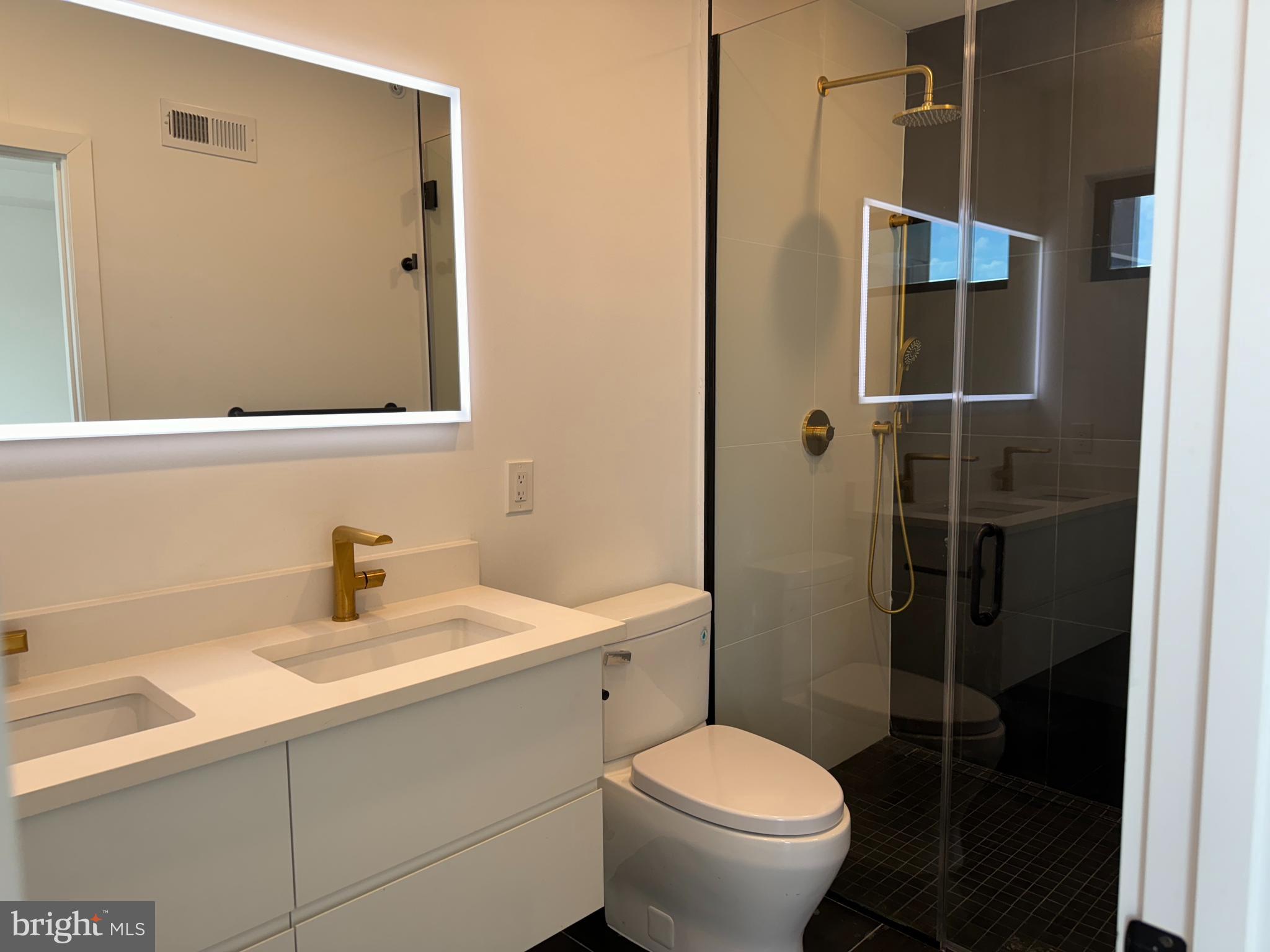 1623 CHRISTIAN ST #PH