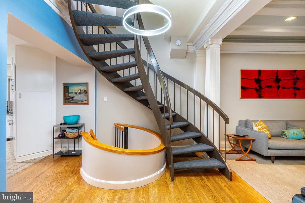 403 E Evergreen Ave #C