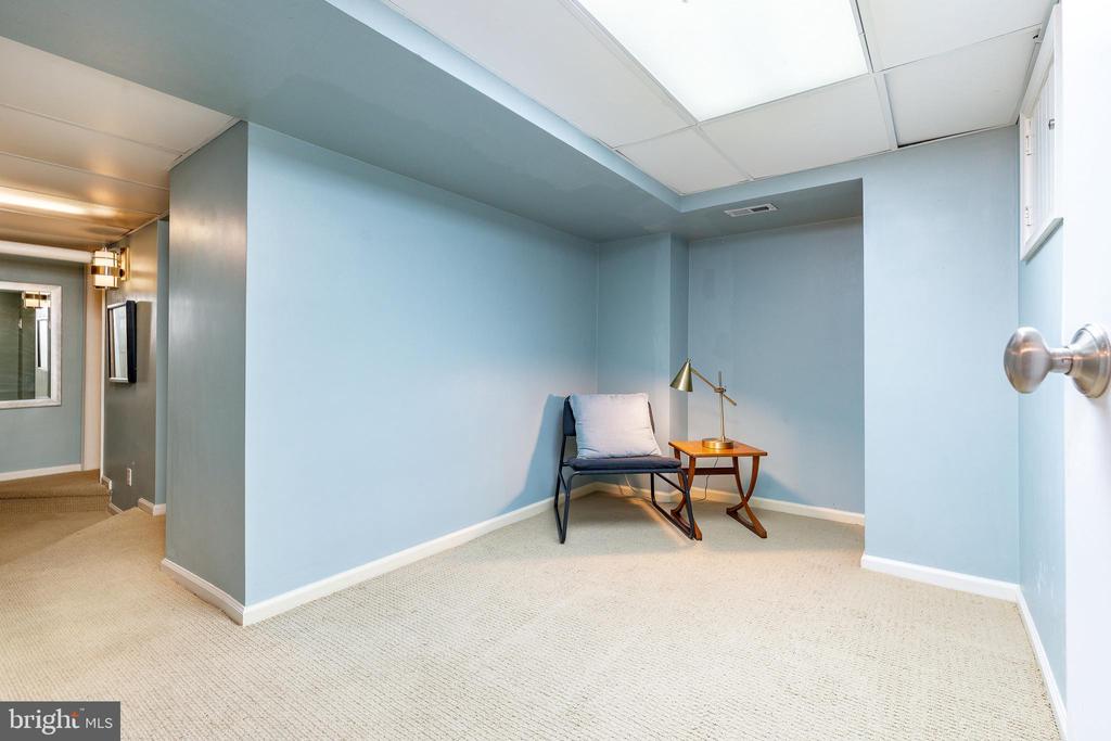 403 E Evergreen Ave #C