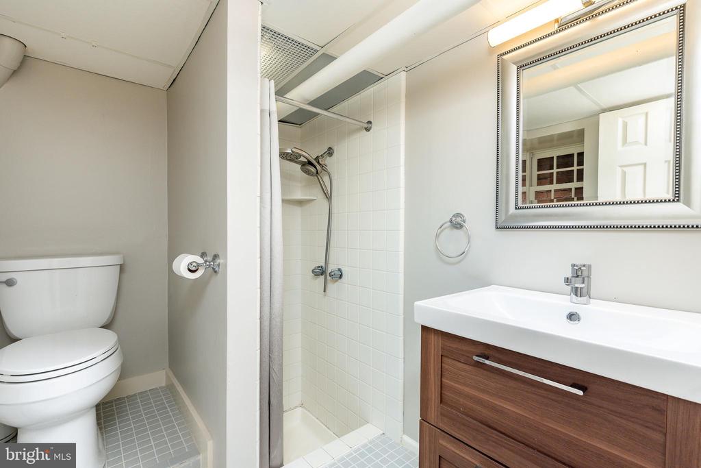 403 E Evergreen Ave #C