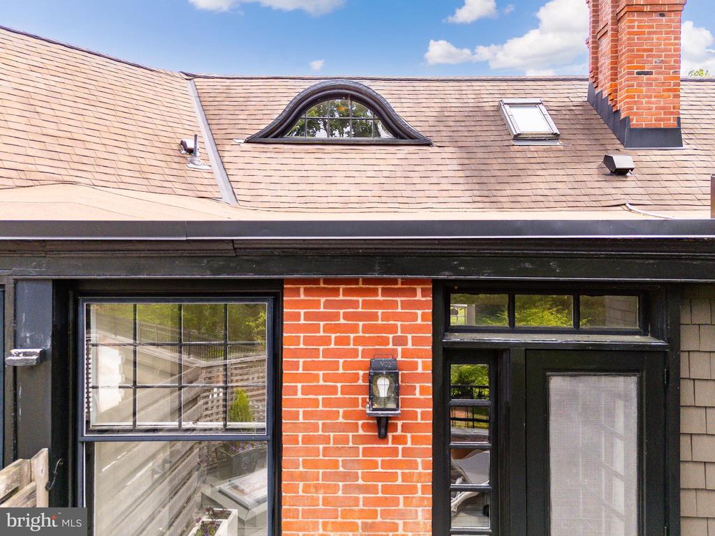 403 E Evergreen Ave #C