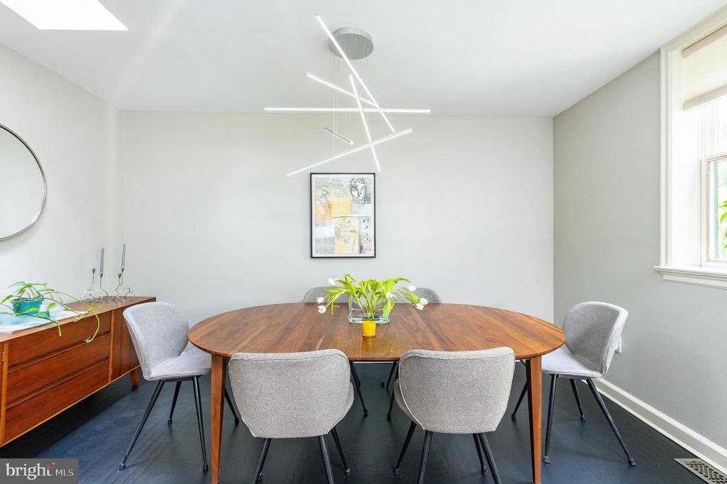 403 E Evergreen Ave #C