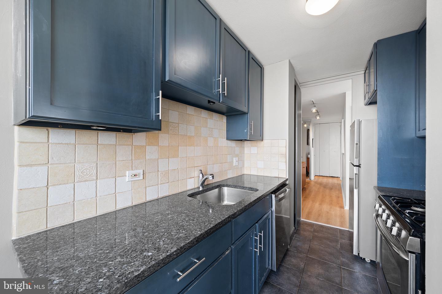 210 Locust St #19gw