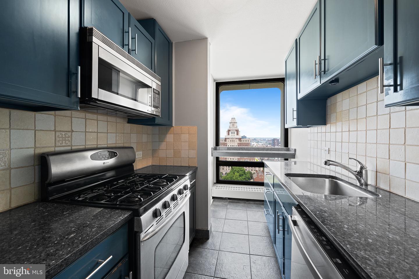 210 Locust St #19gw