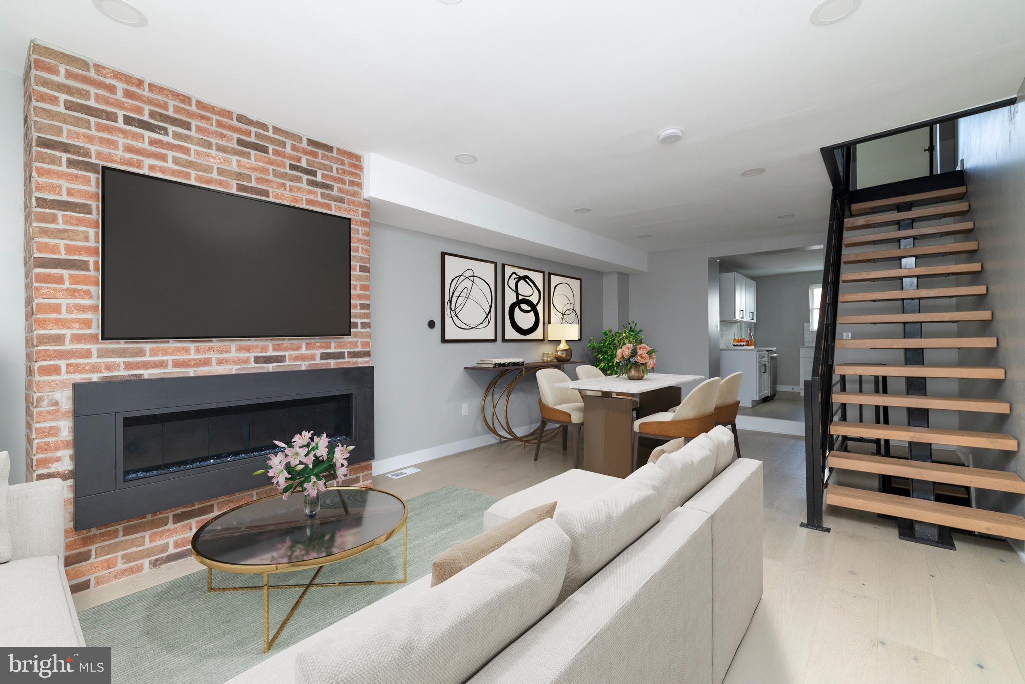 1725 W THOMPSON STREET